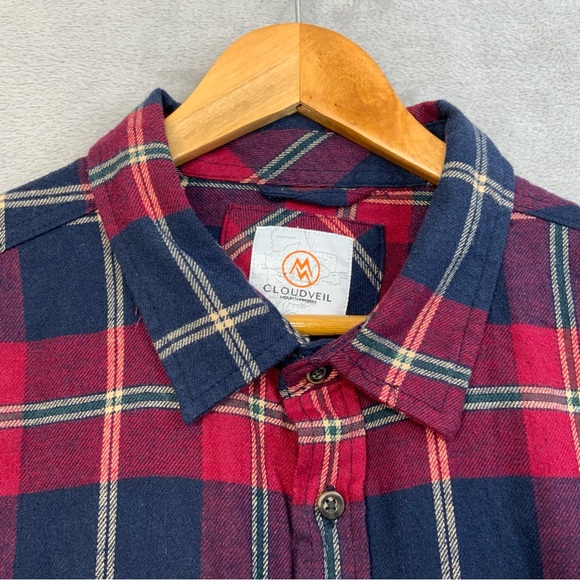Cloudveil Mountain Works Button-Up Flannel Shirt Men’ Size Med. Blue Red Plaid. - Picture 3 of 6